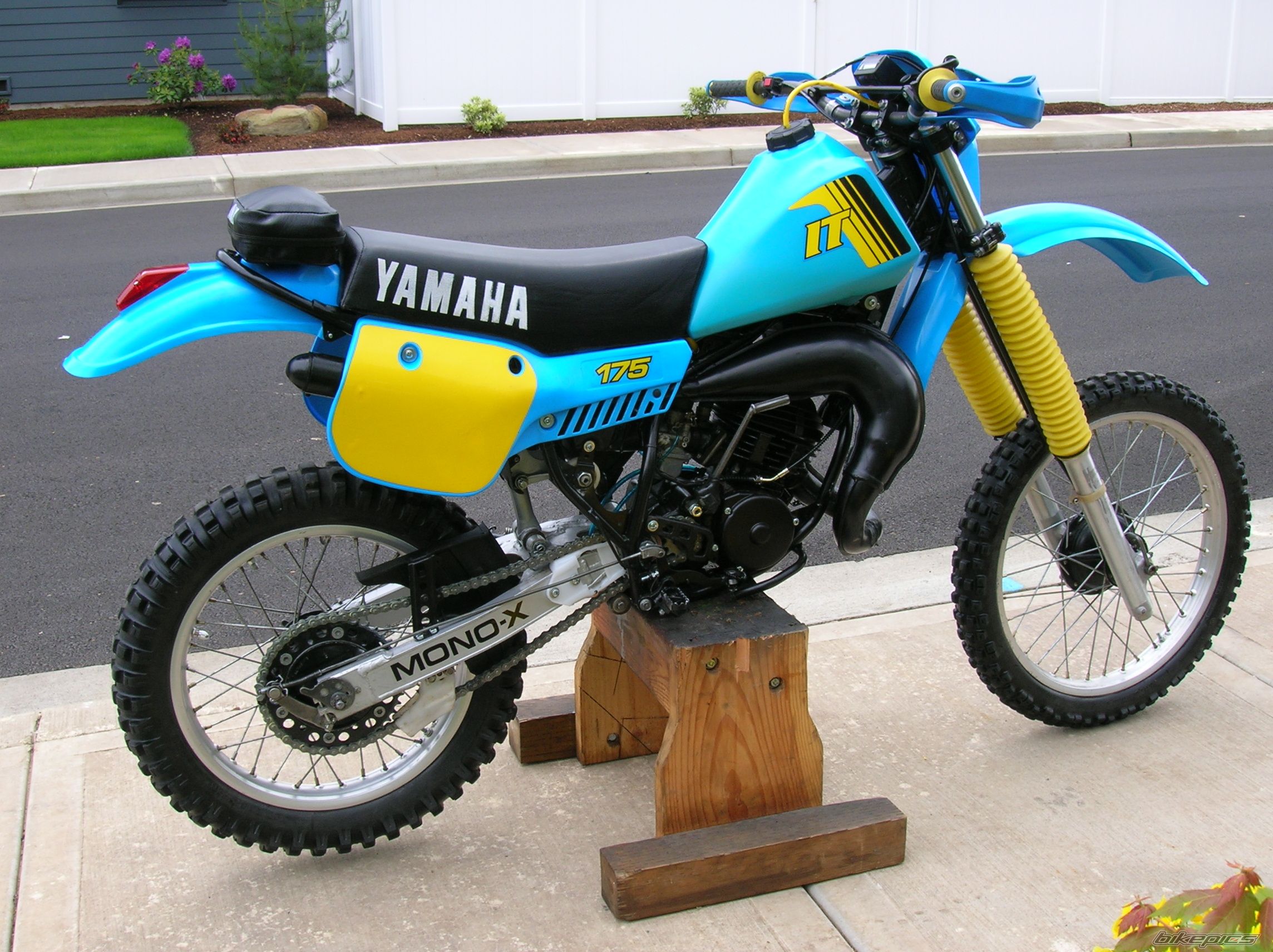 Photo 1418773