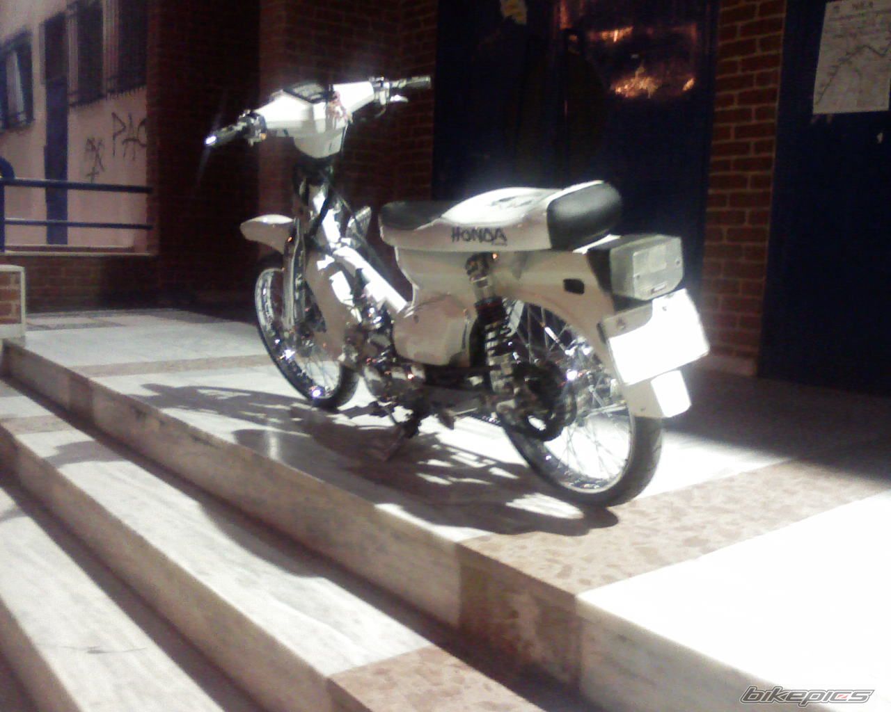 Photo 1420775
