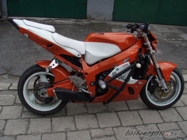 Photo 1420877