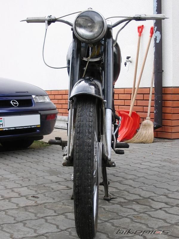 Photo 1421683