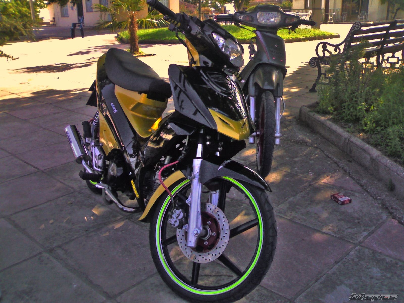 Bike Photo 1421836