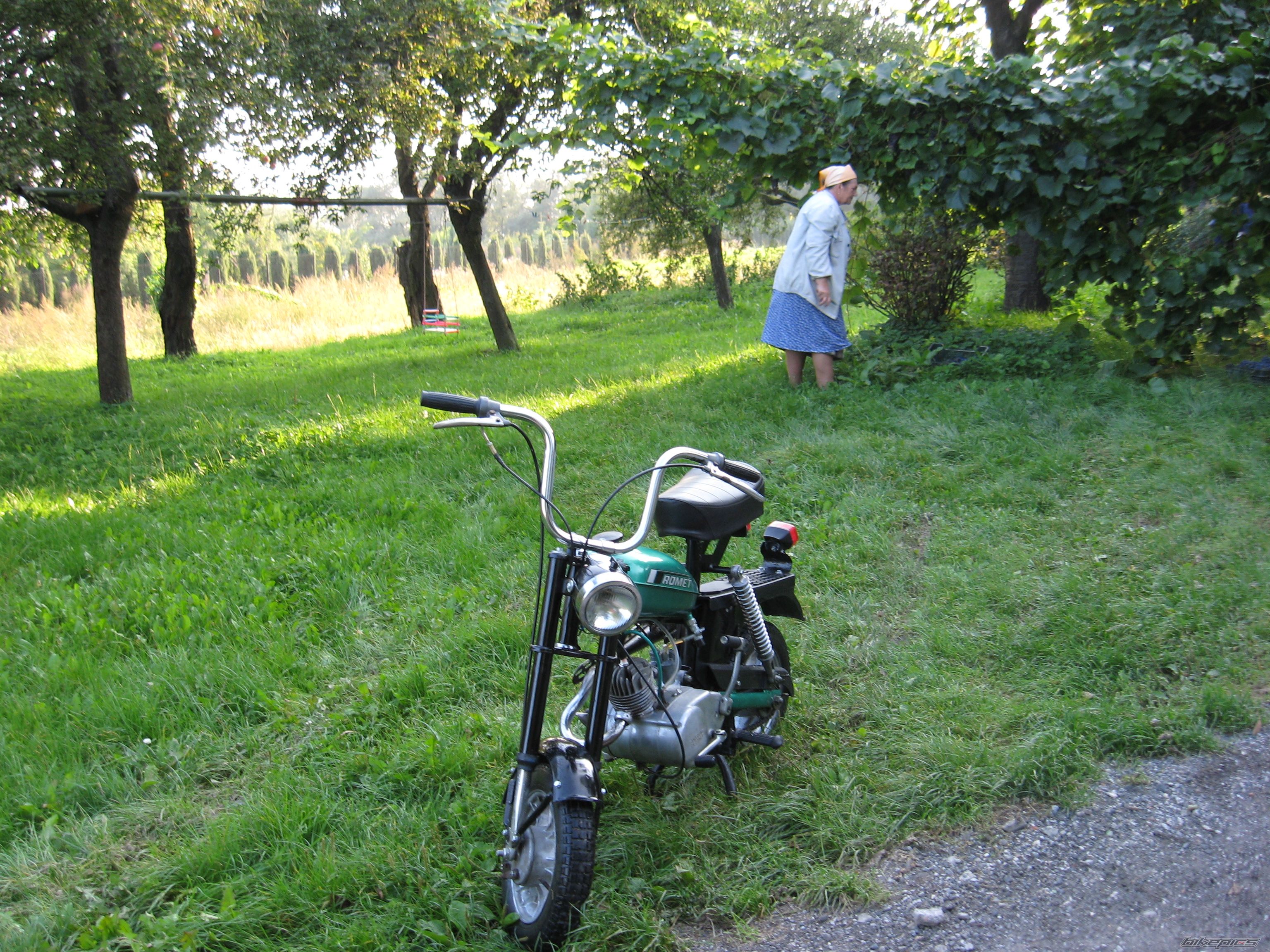 Photo 1421844