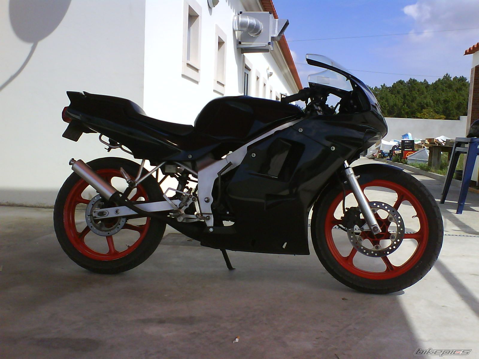 Photo 1421932