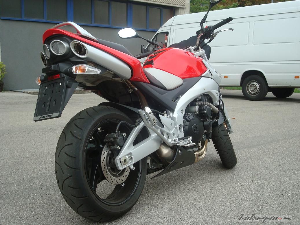 Photo 1422221