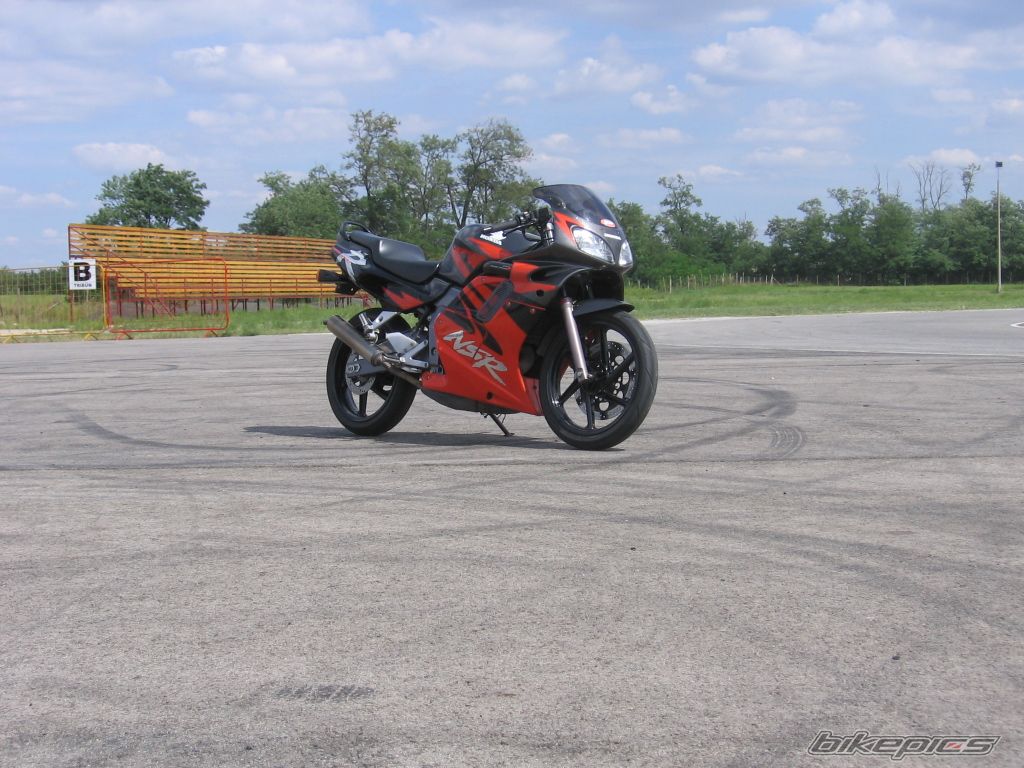 Photo 1422368