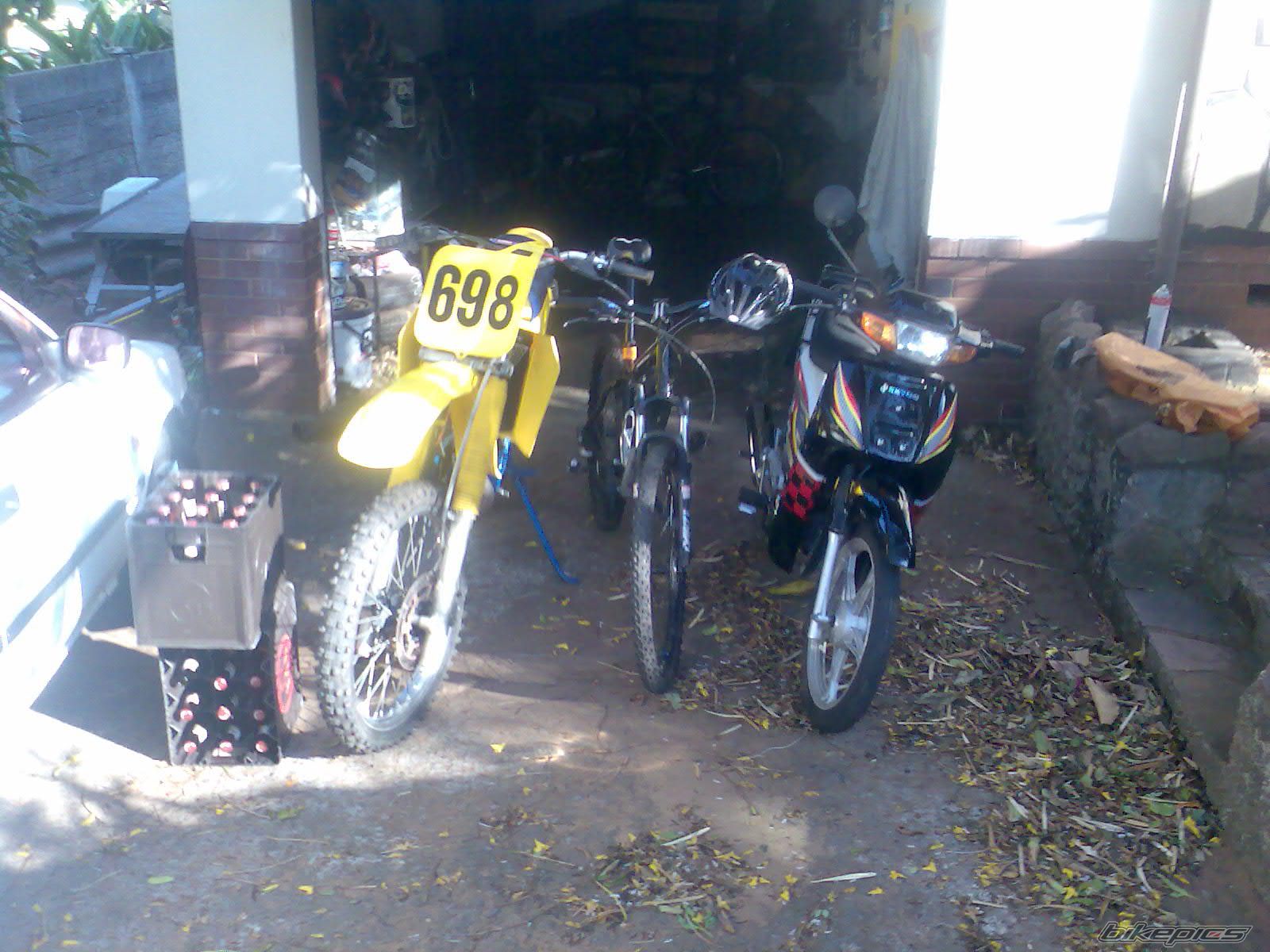 Photo 1422437