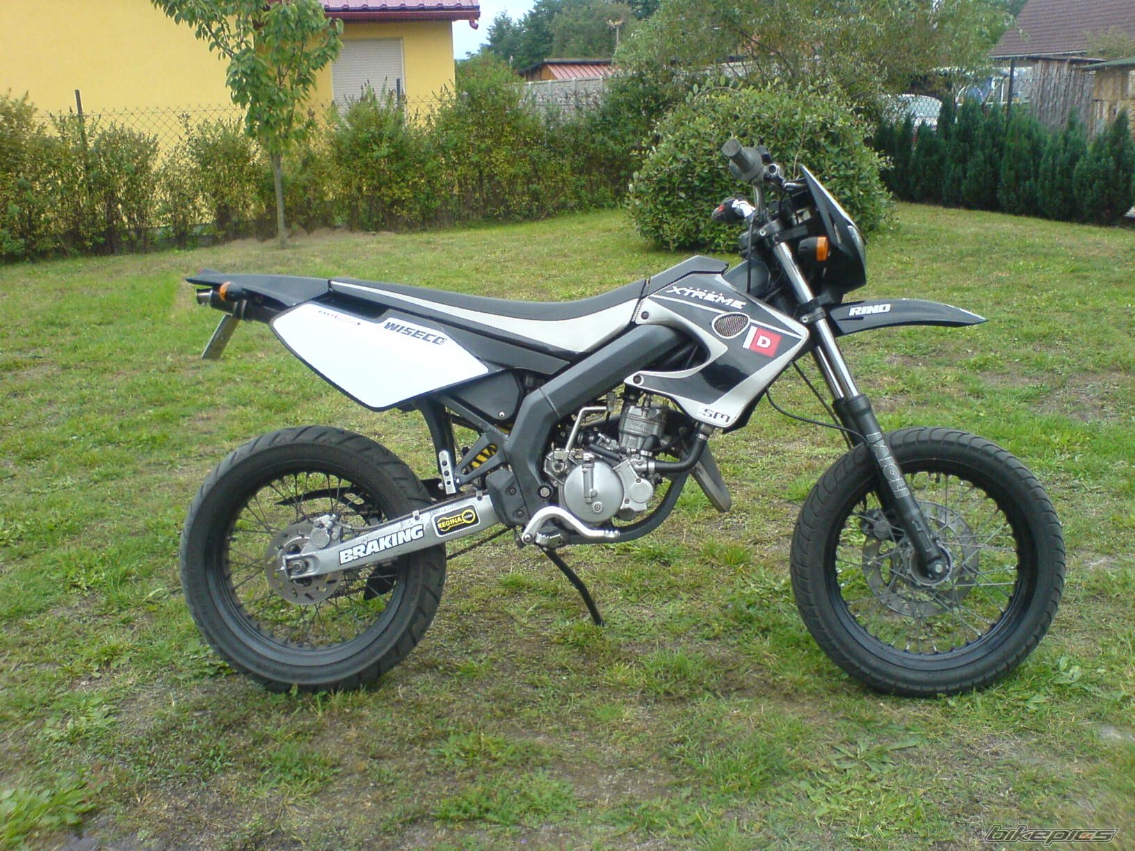 Photo 1422656