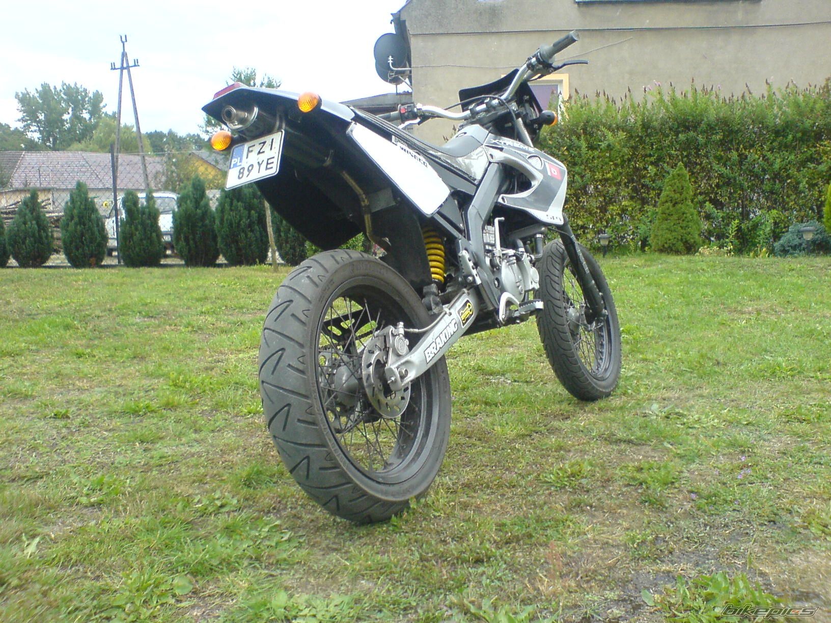 Photo 1422660
