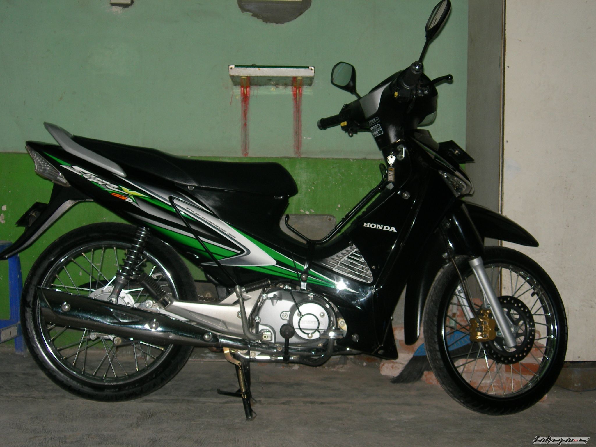 Photo 1422701