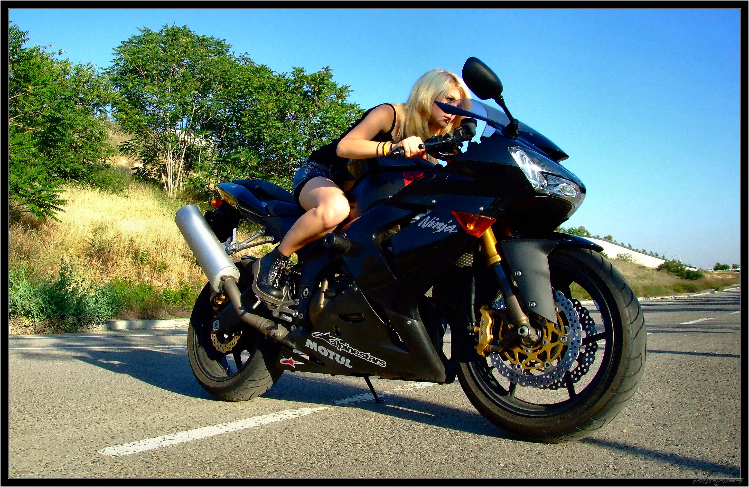 Photo 1422878