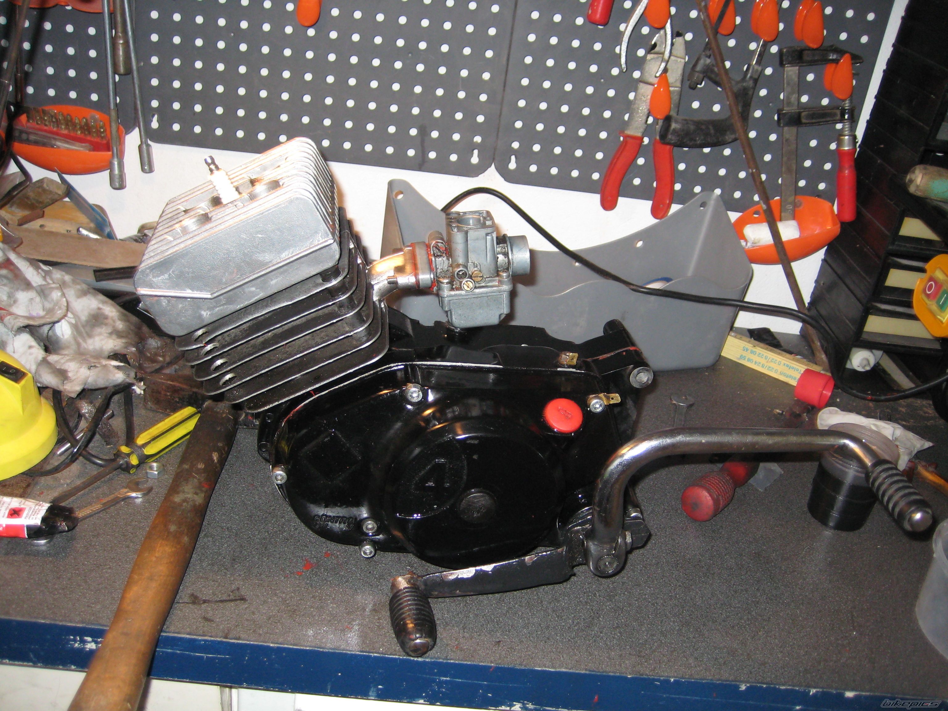 Photo 1422944