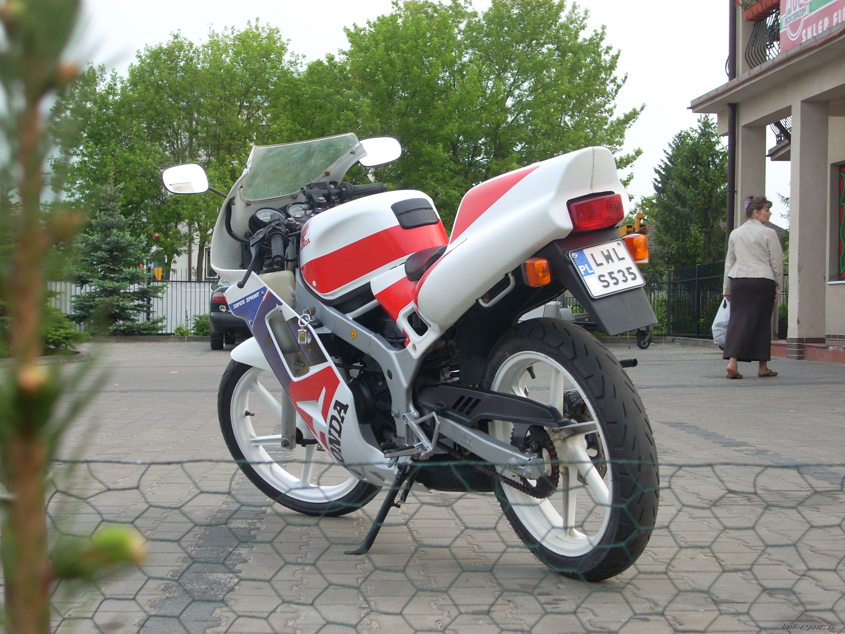 Photo 1423638