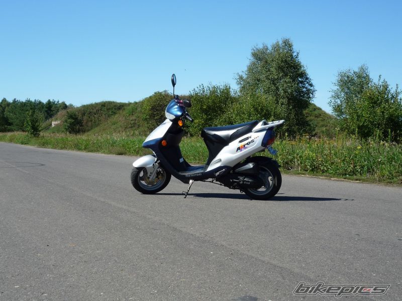 Photo 1423704