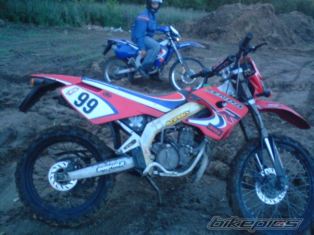 Photo 1423803