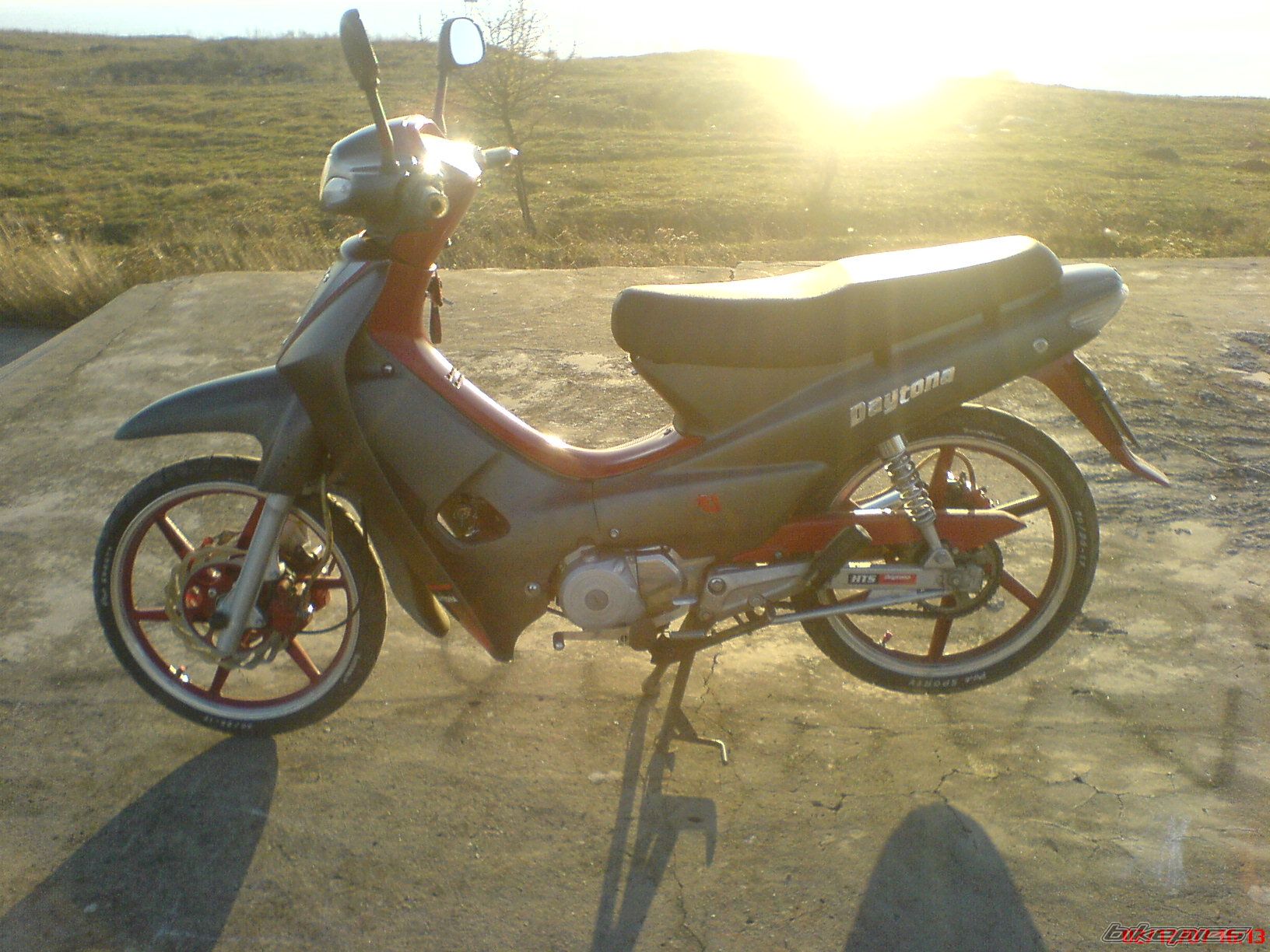 Photo 1423817