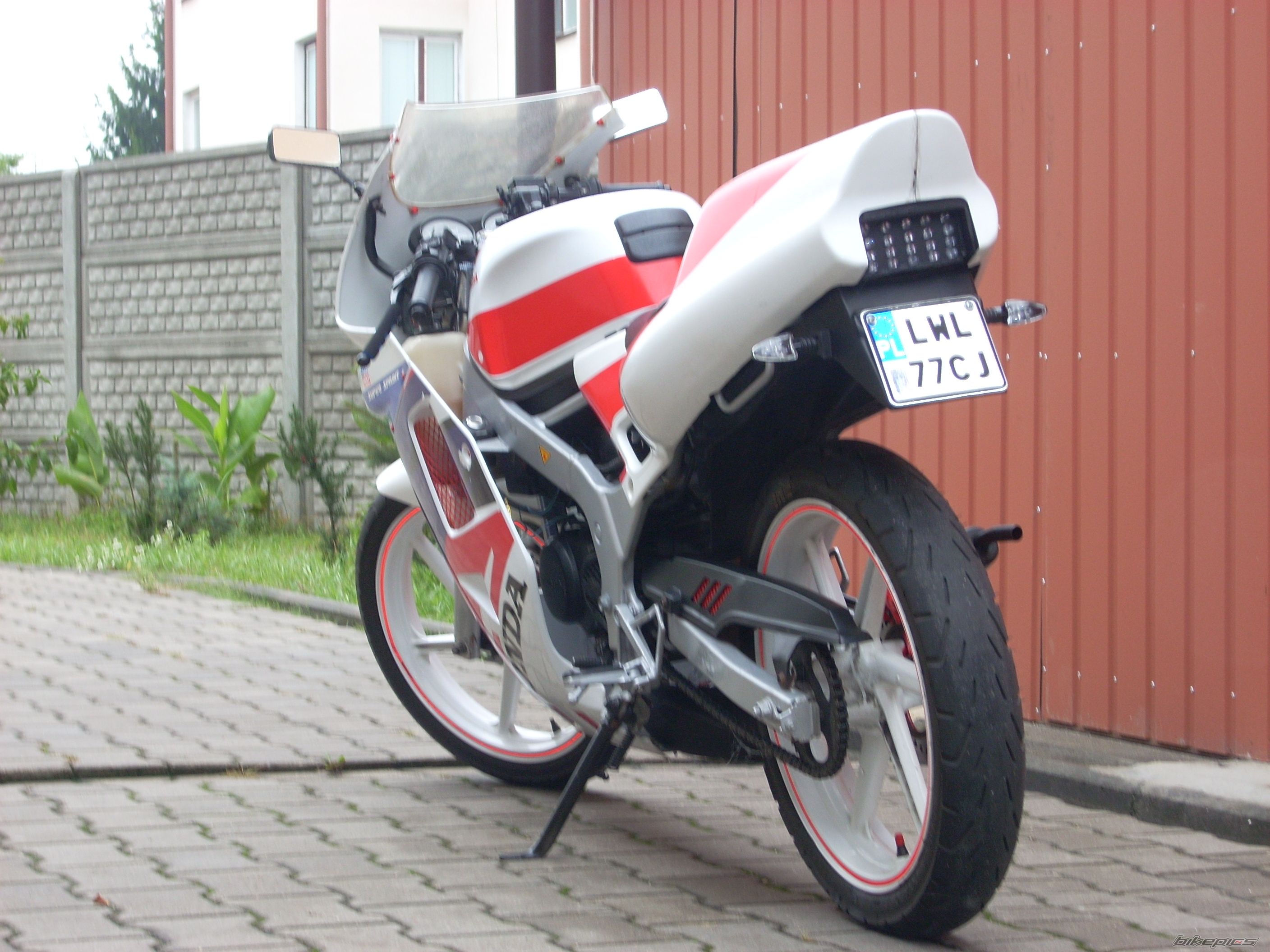 Photo 1423831