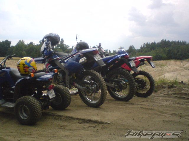 Photo 1423854