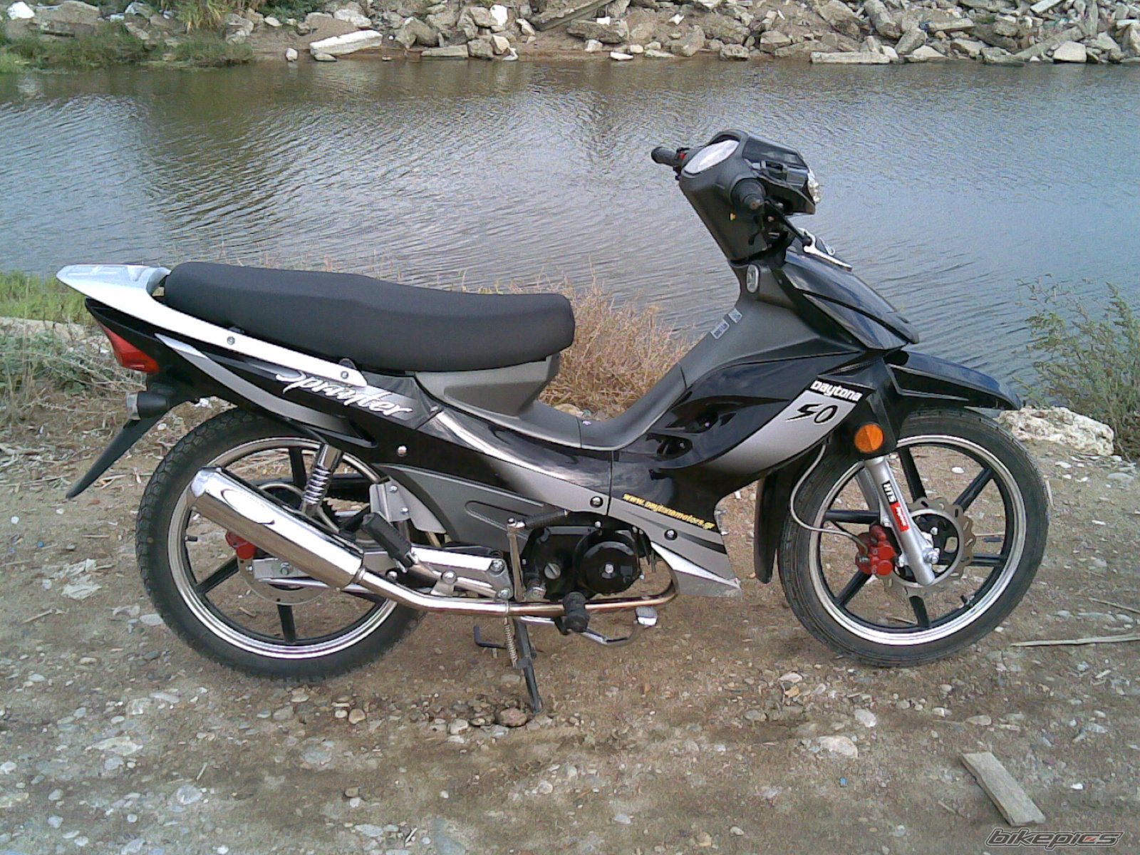 Photo 1423905