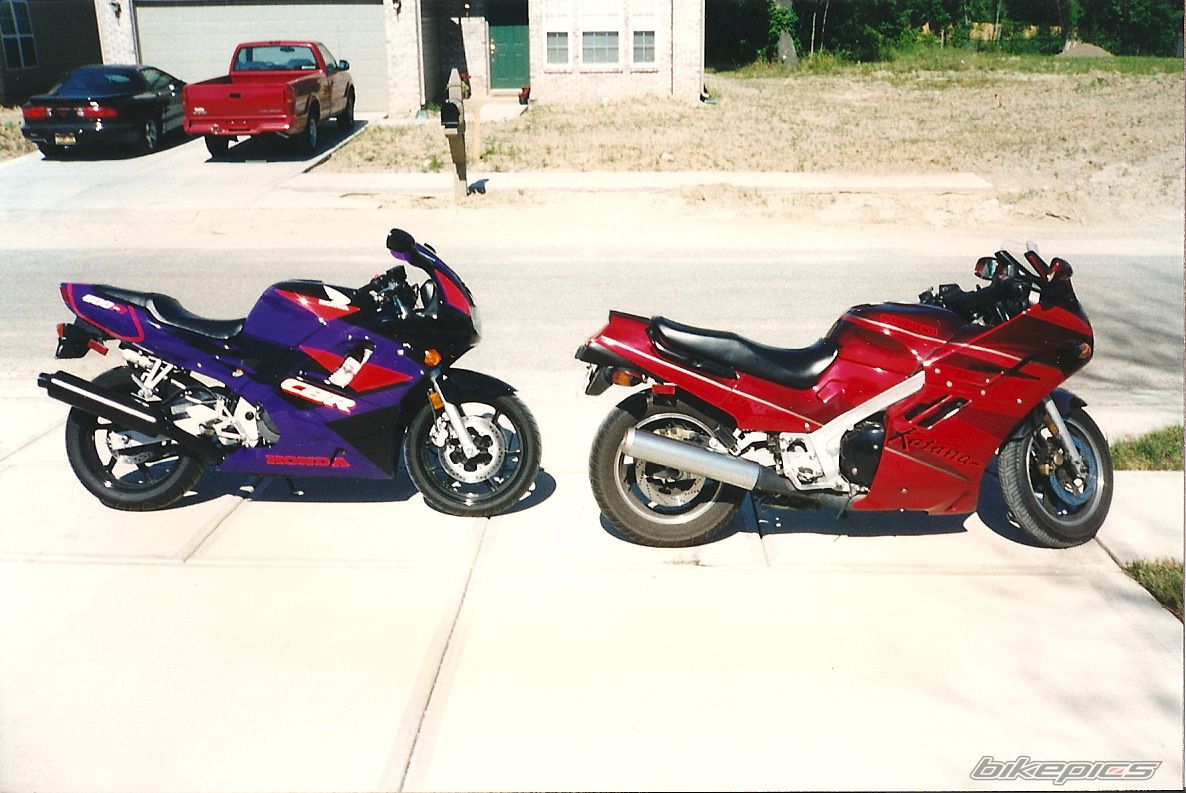Photo 1423935