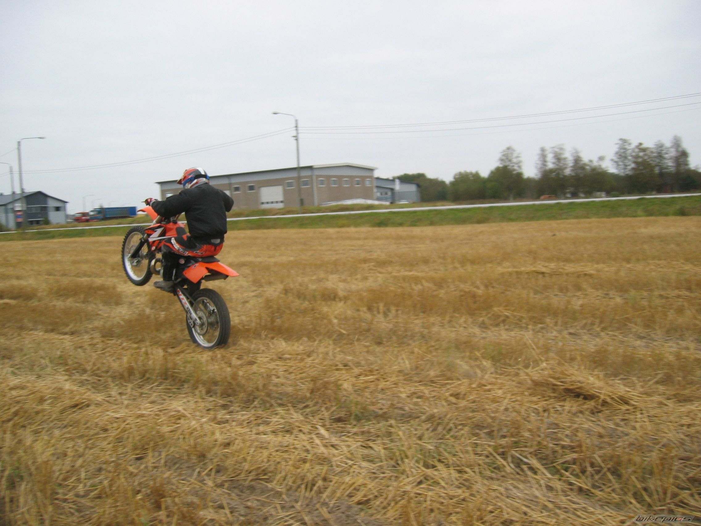 Photo 1424399