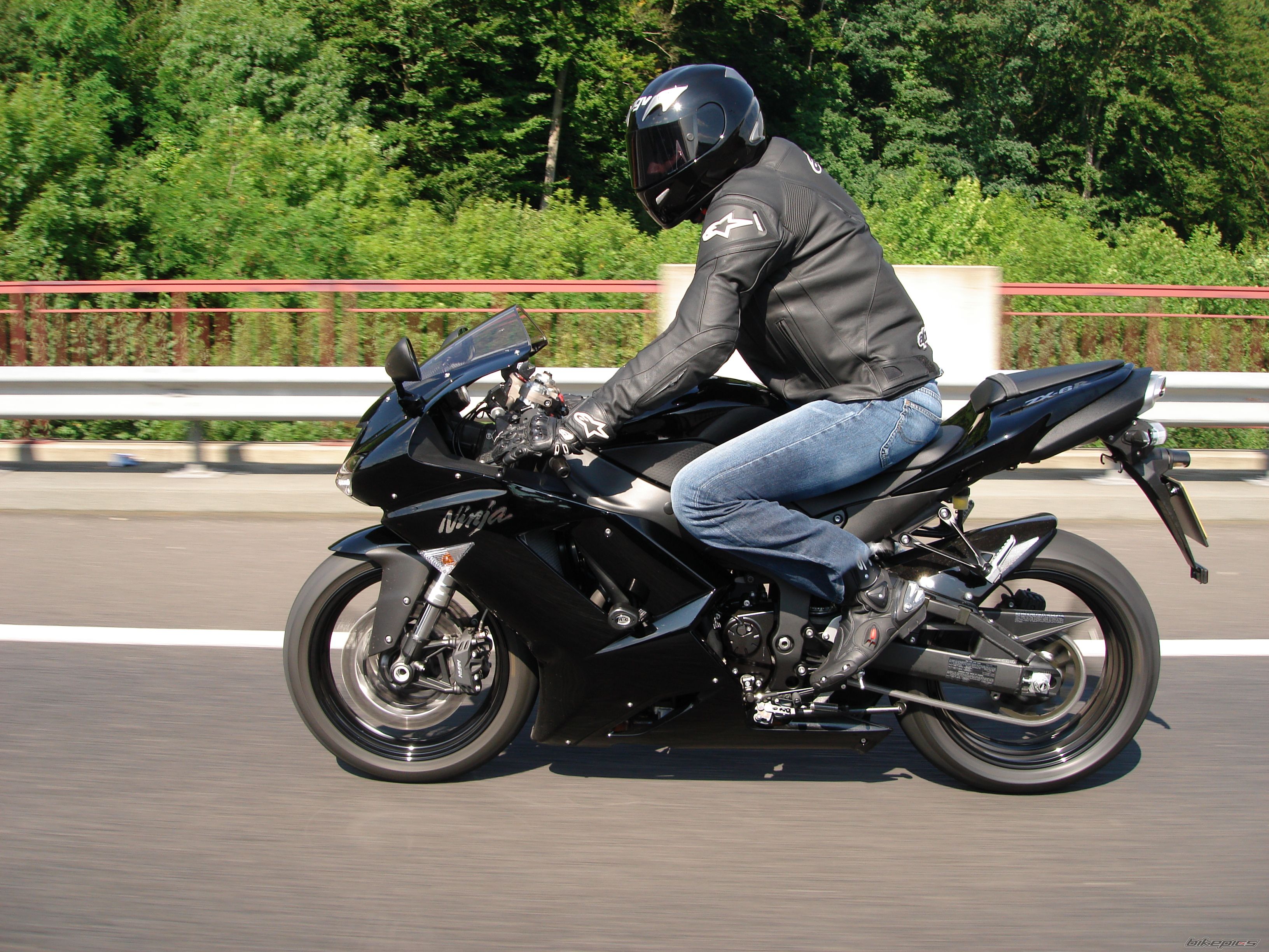 Bike Photo 1424948