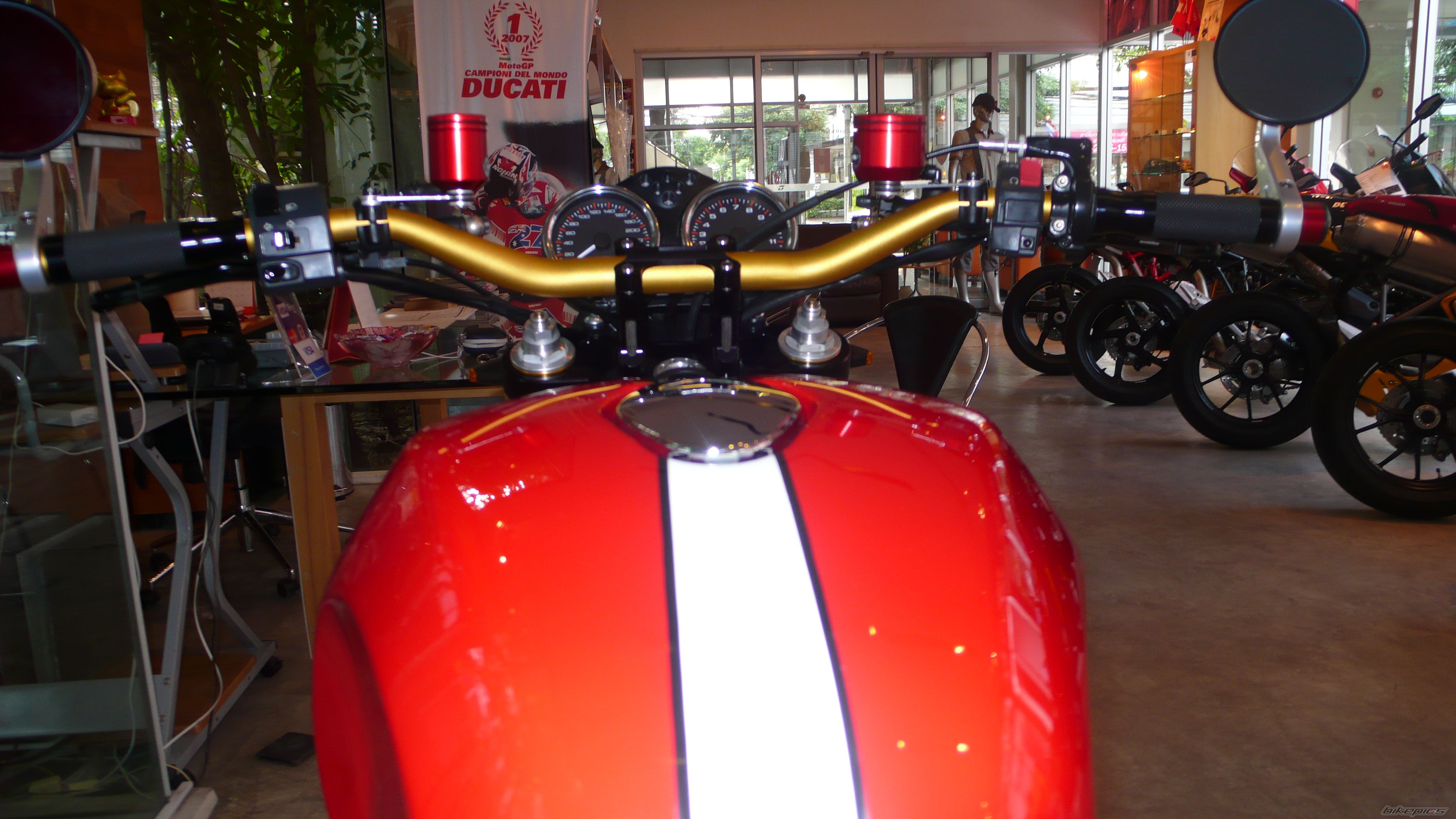 Bike Photo 1425751