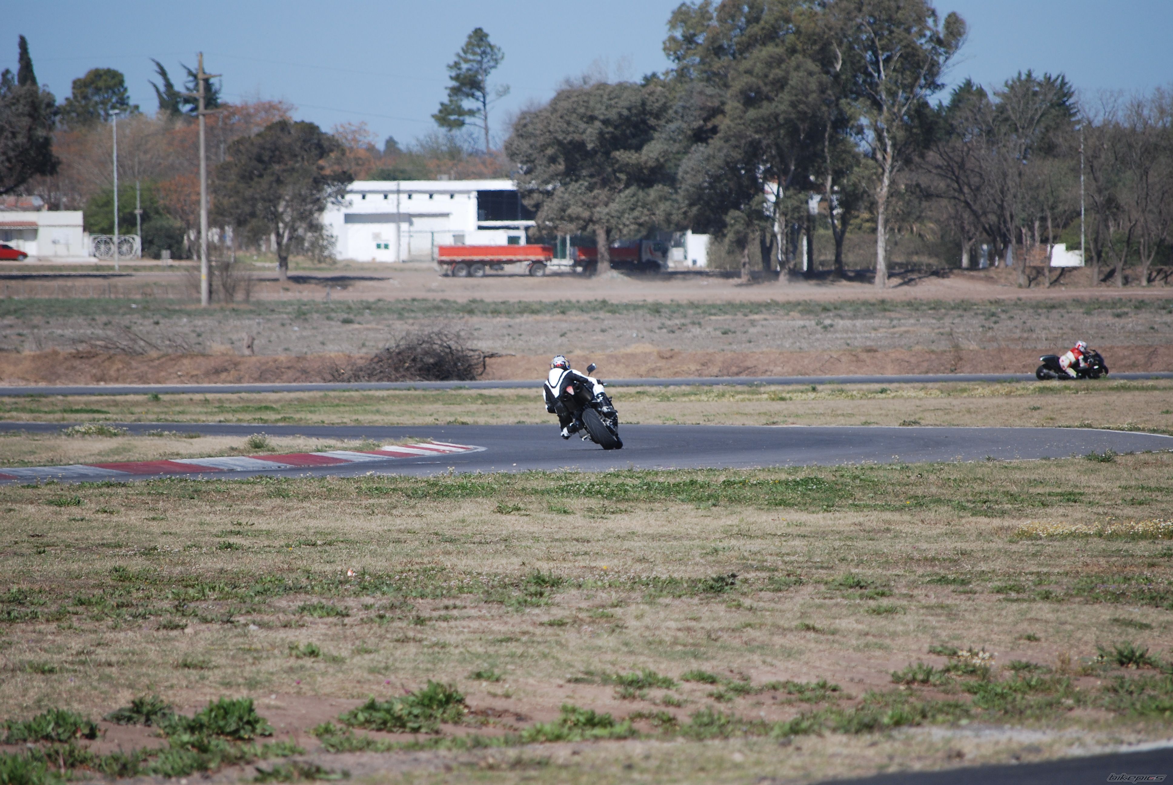 Bike Photo 1425965
