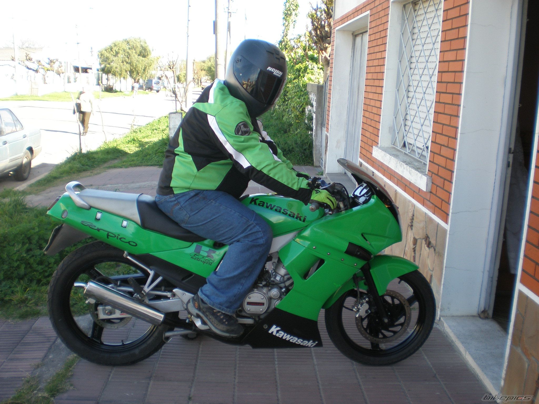 Photo 1428479