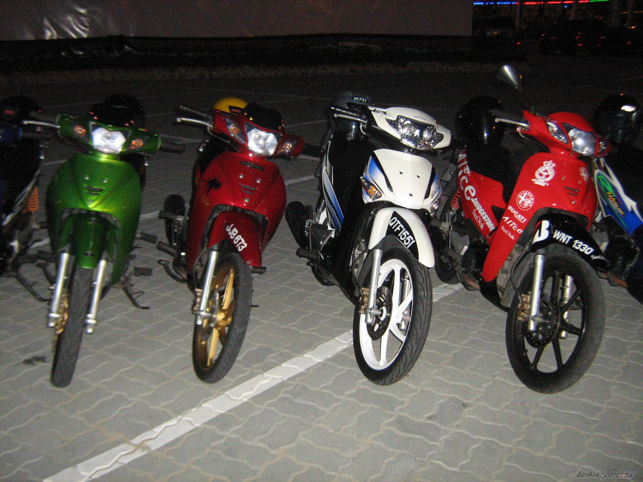 Photo 1428694