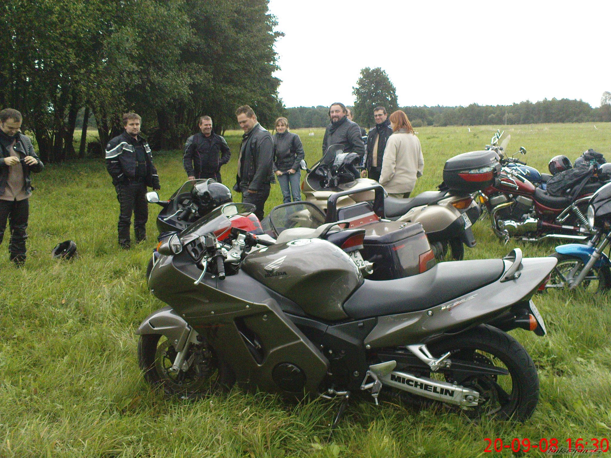 Photo 1429641