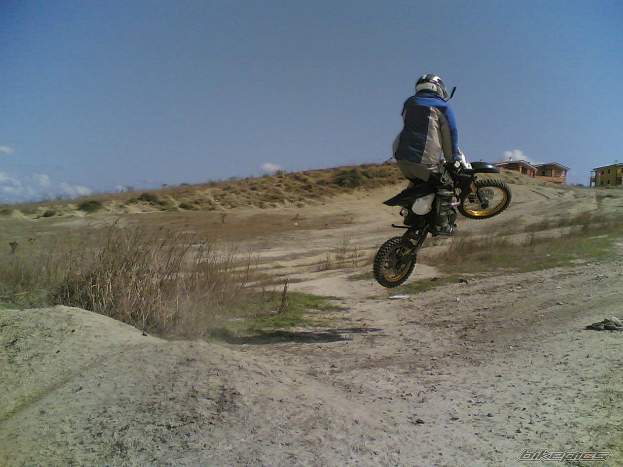 Photo 1431644