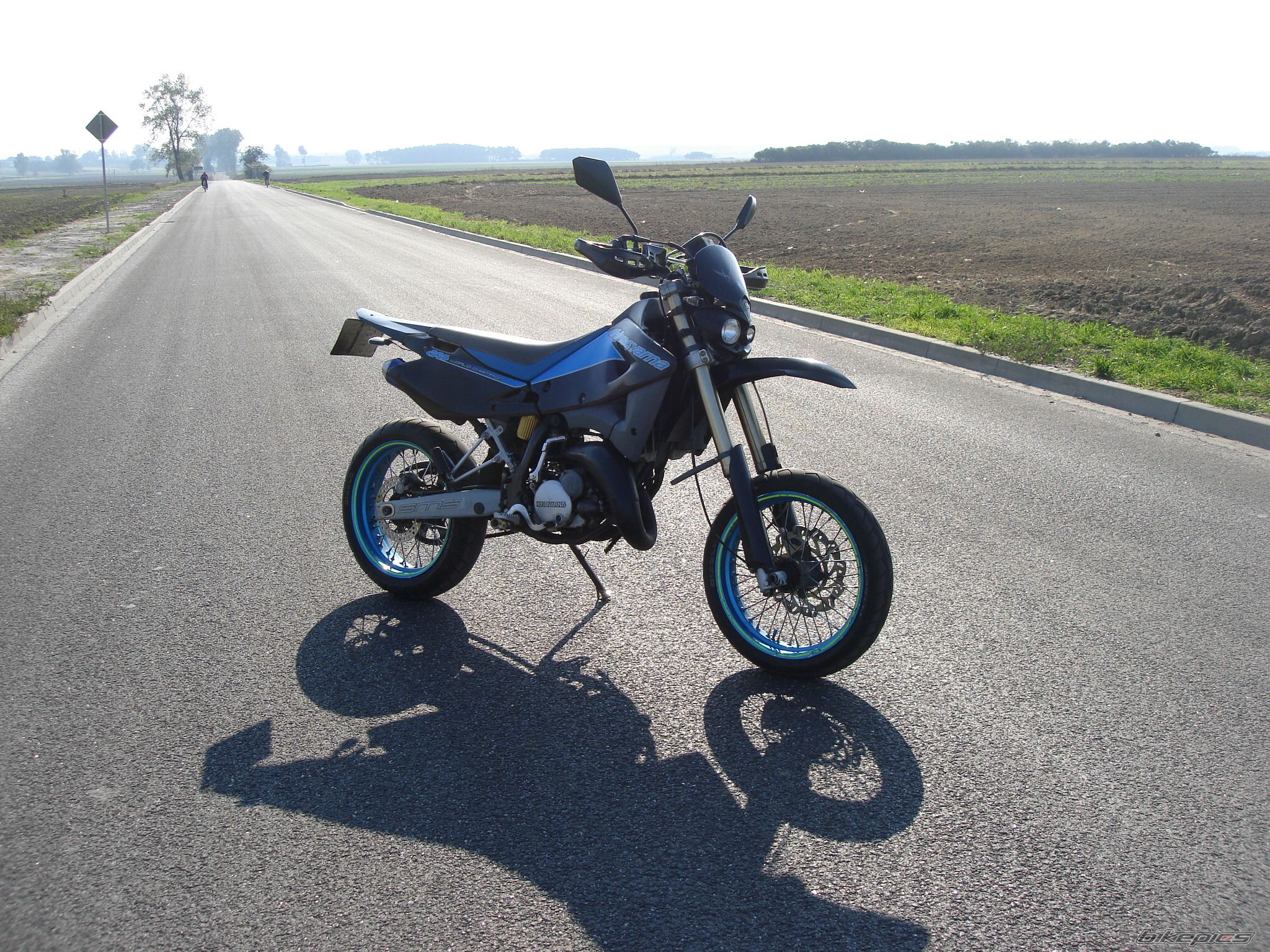Photo 1431915