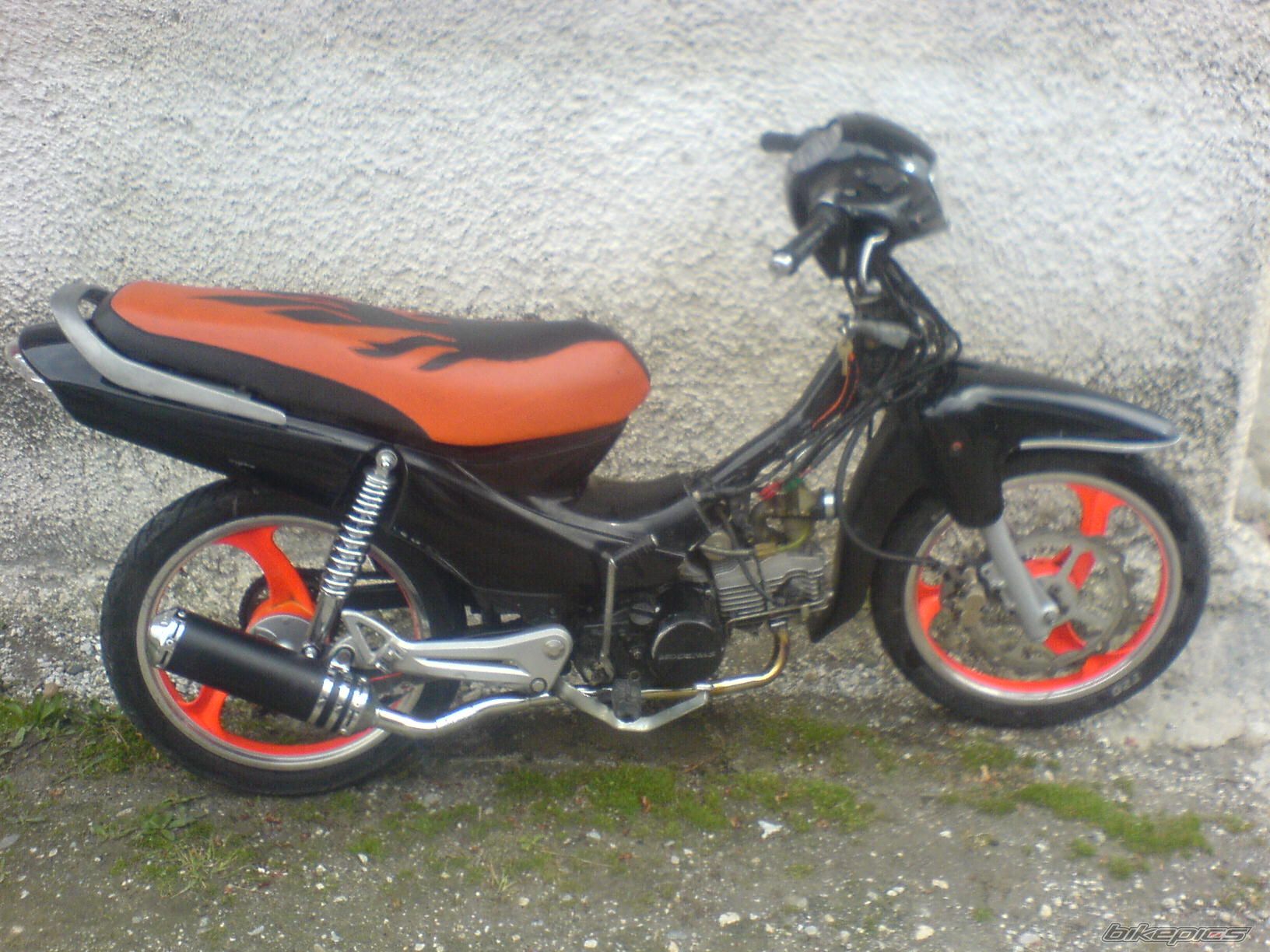 Photo 1432114