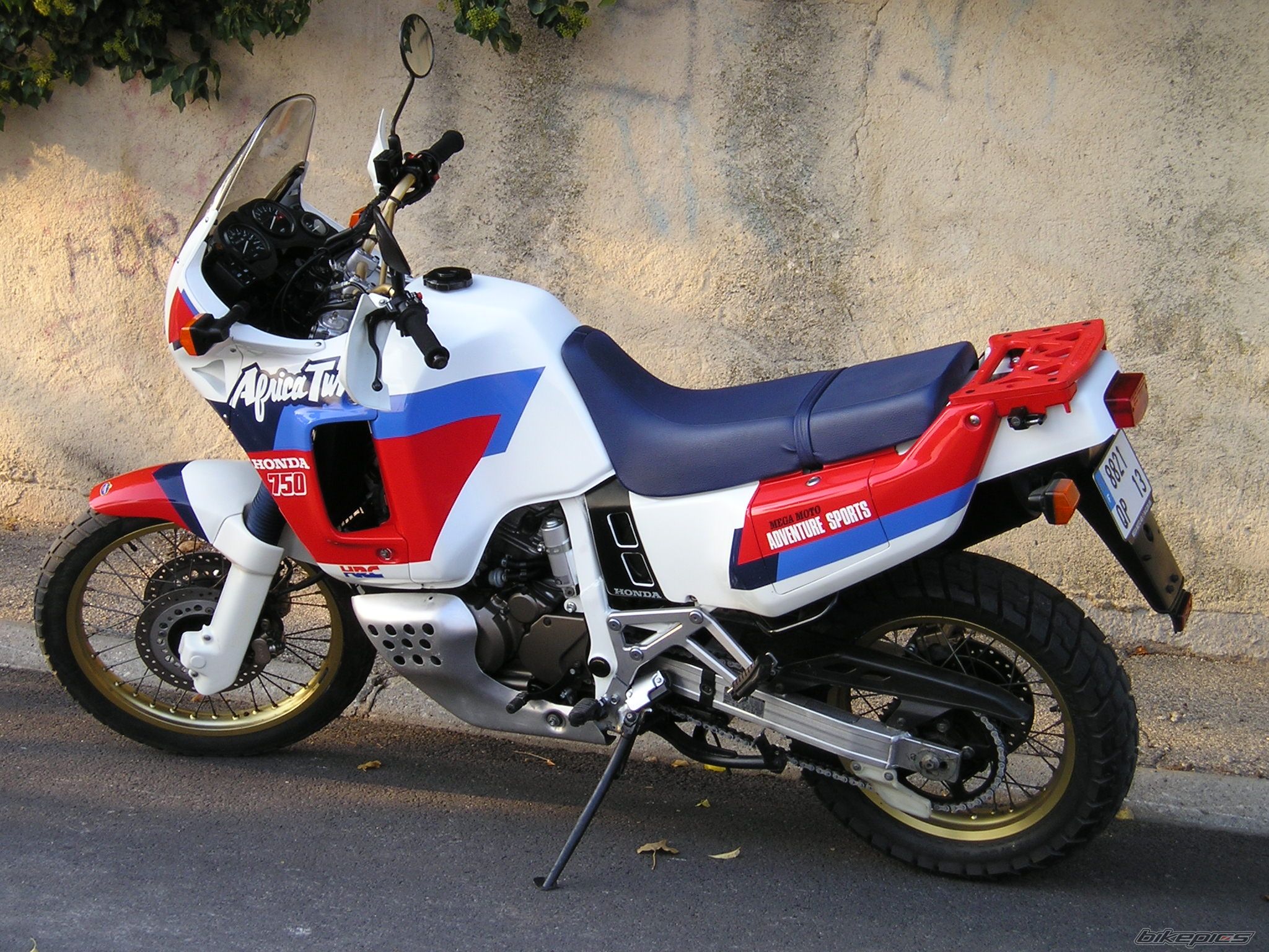 Photo 1432256