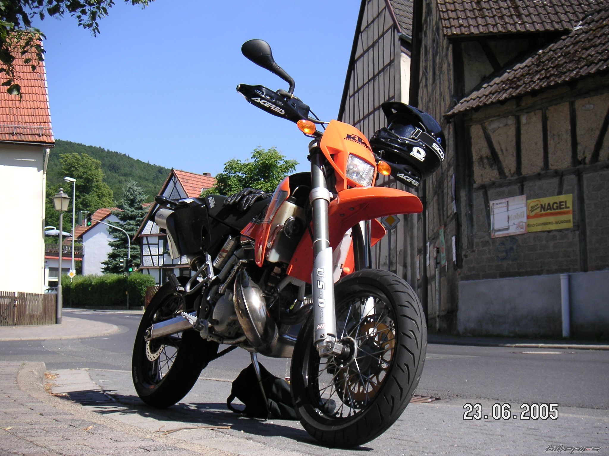 Photo 1432258