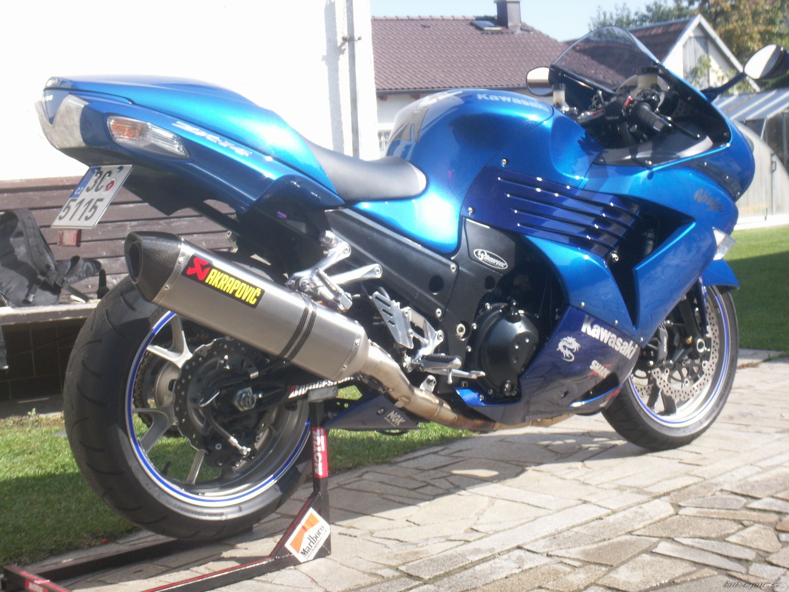 Photo 1432471