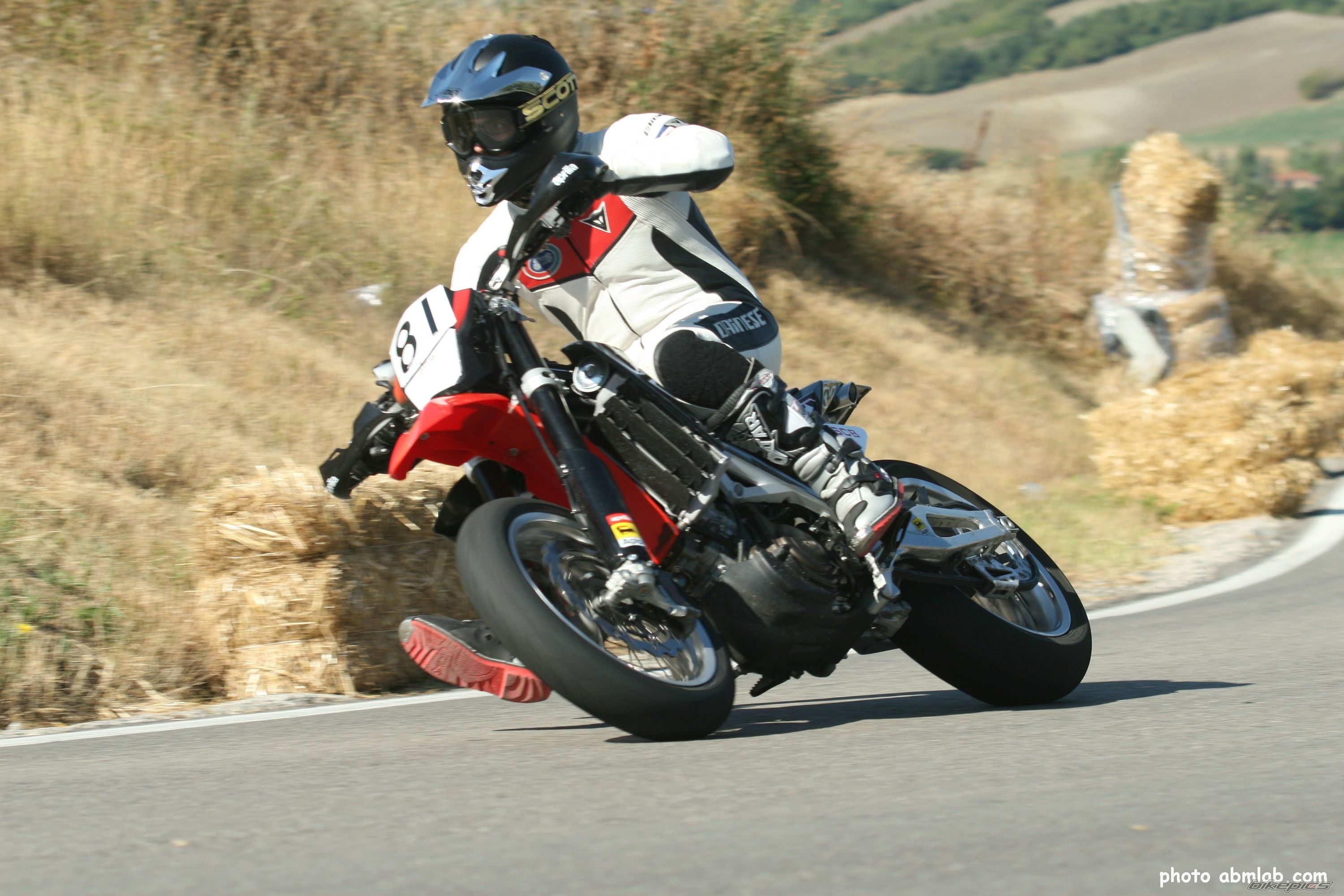 Photo 1432858