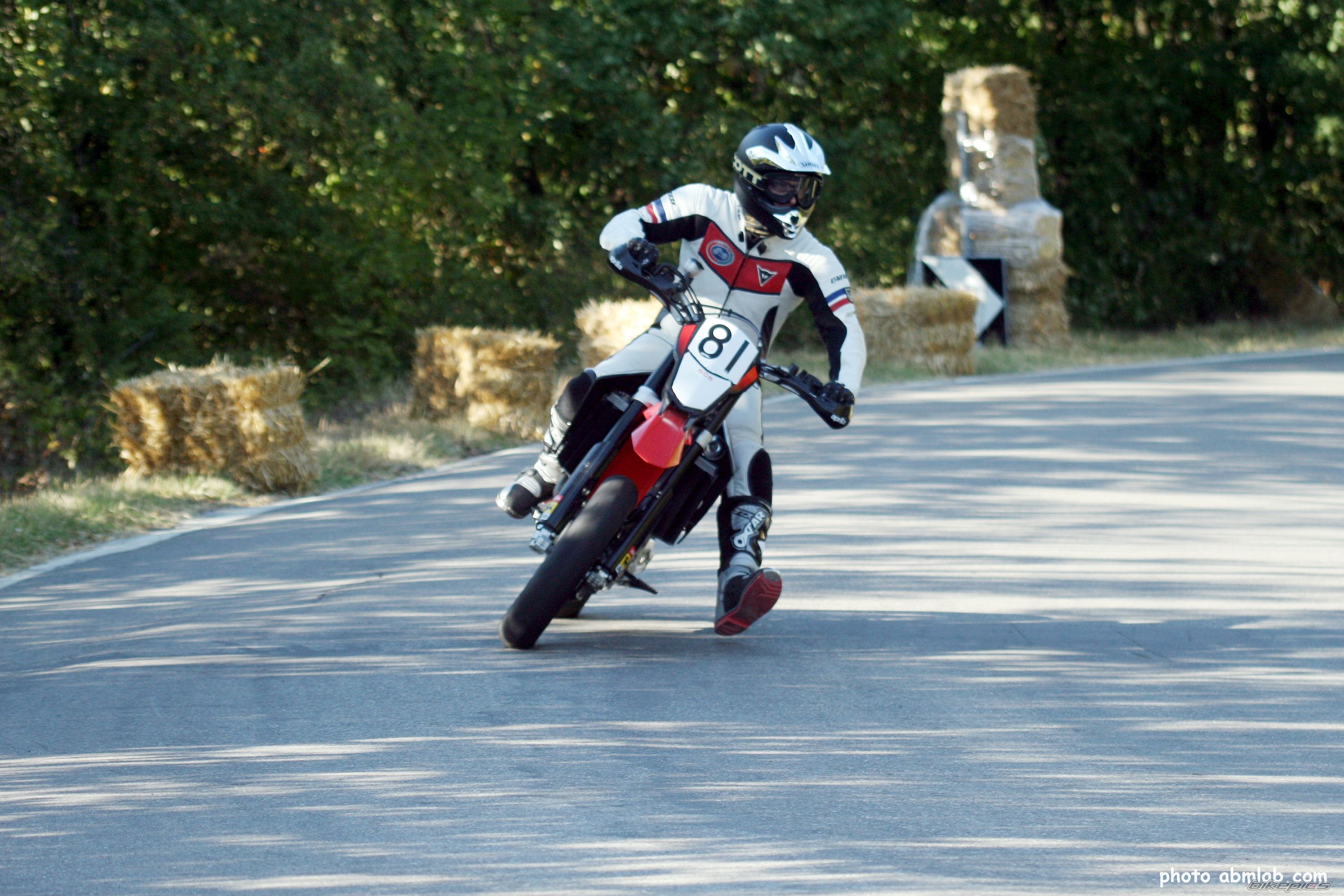 Photo 1432863