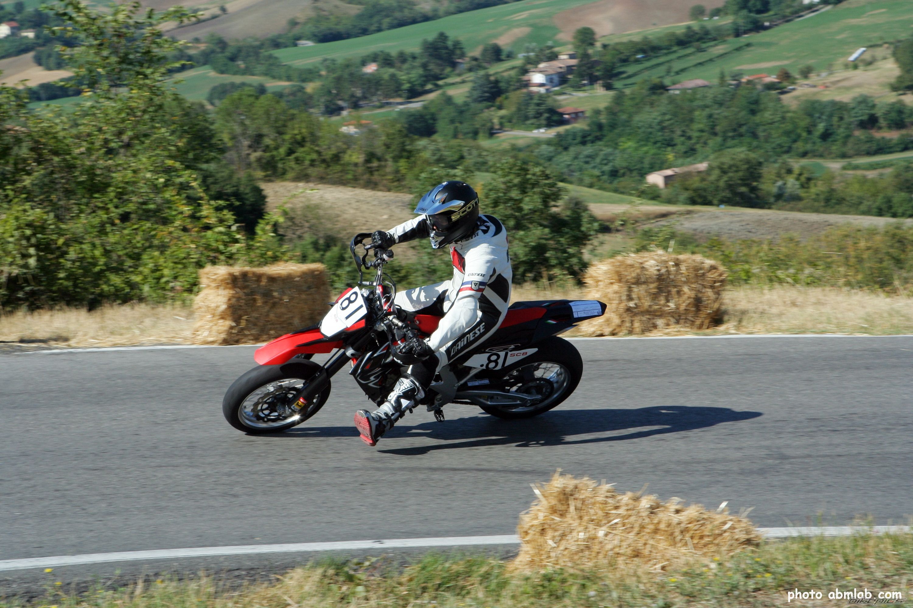 Photo 1432873