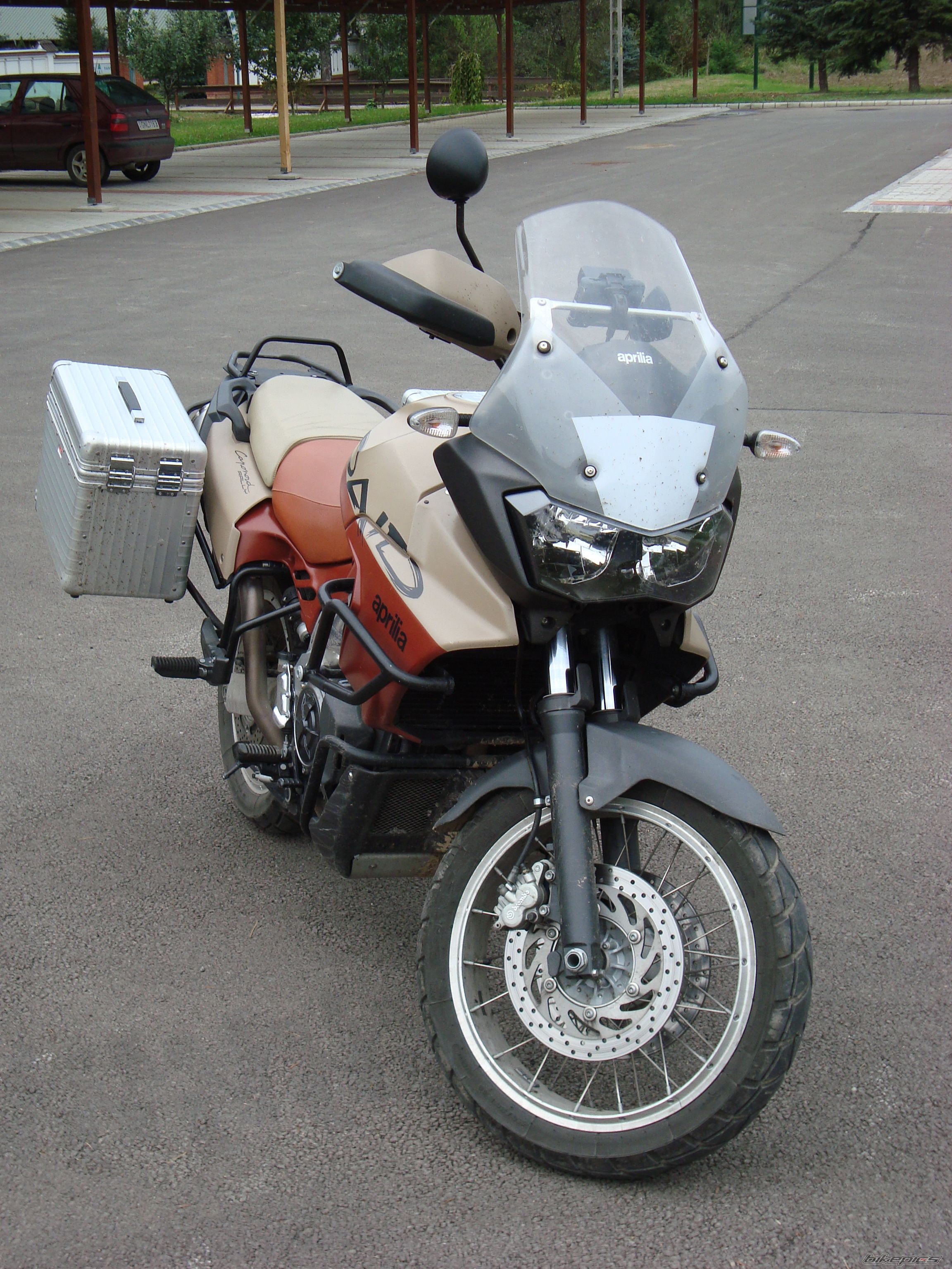 Photo 1433989