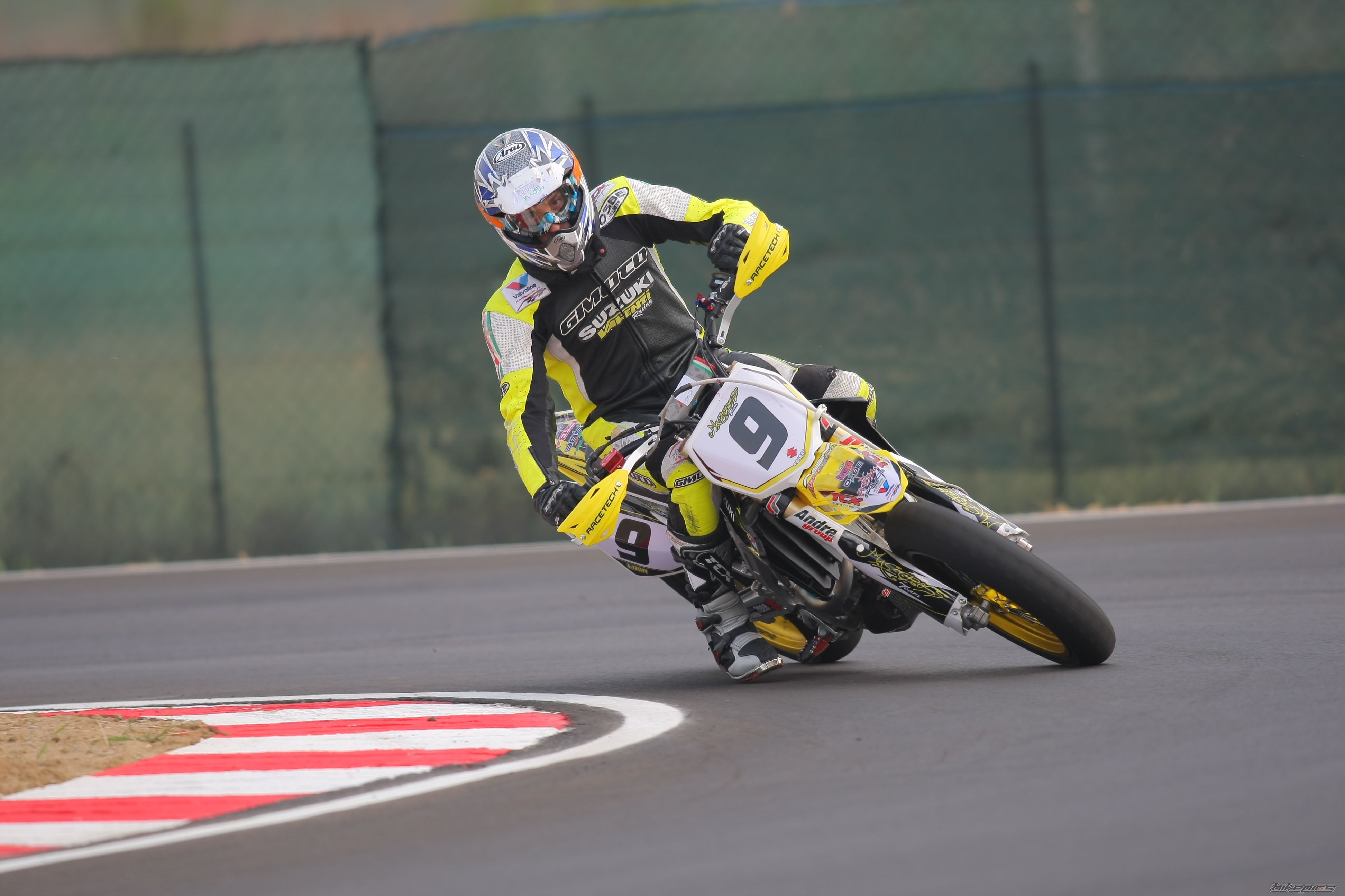 Bike Photo 1435864