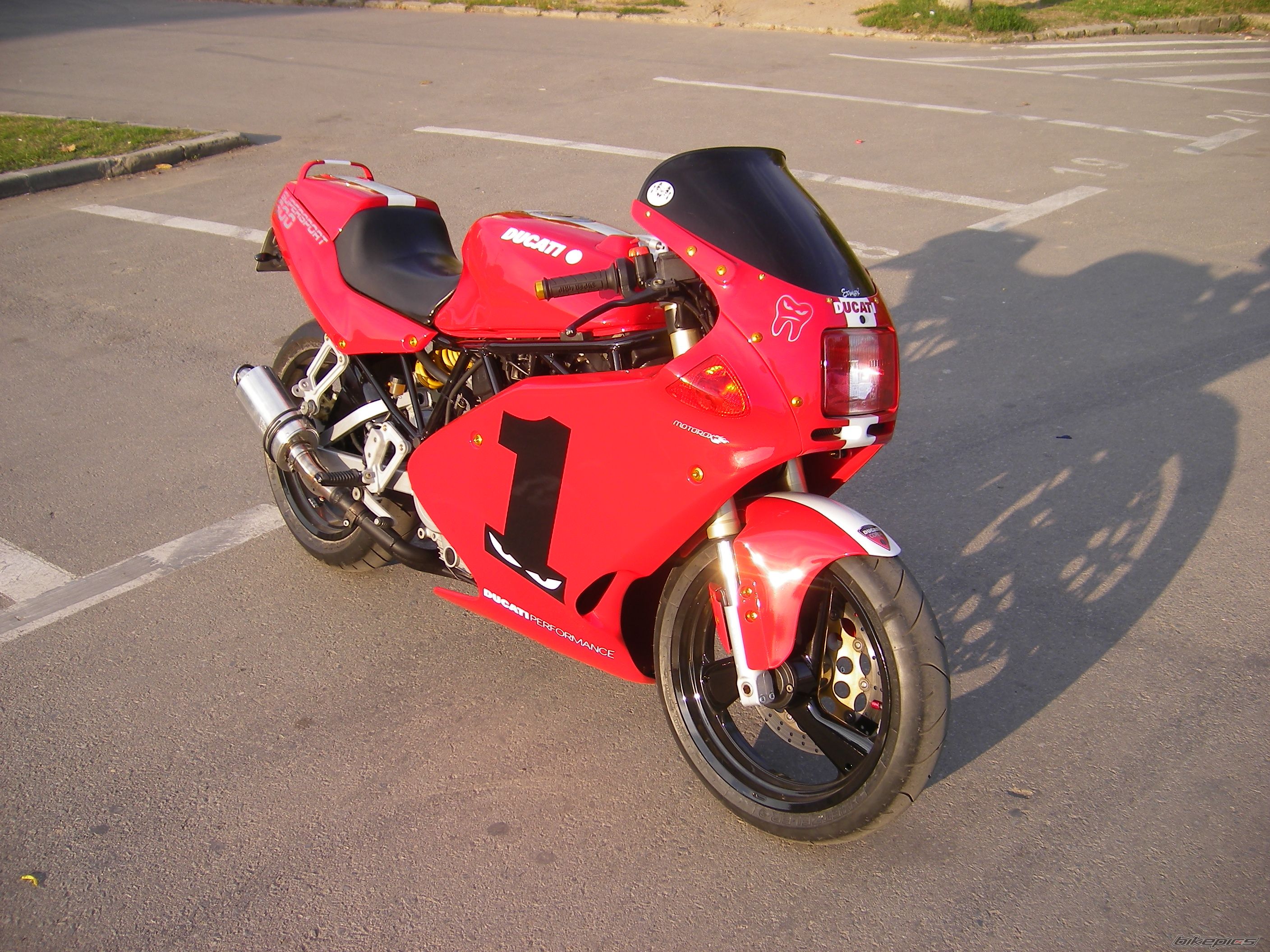 Photo 1436040