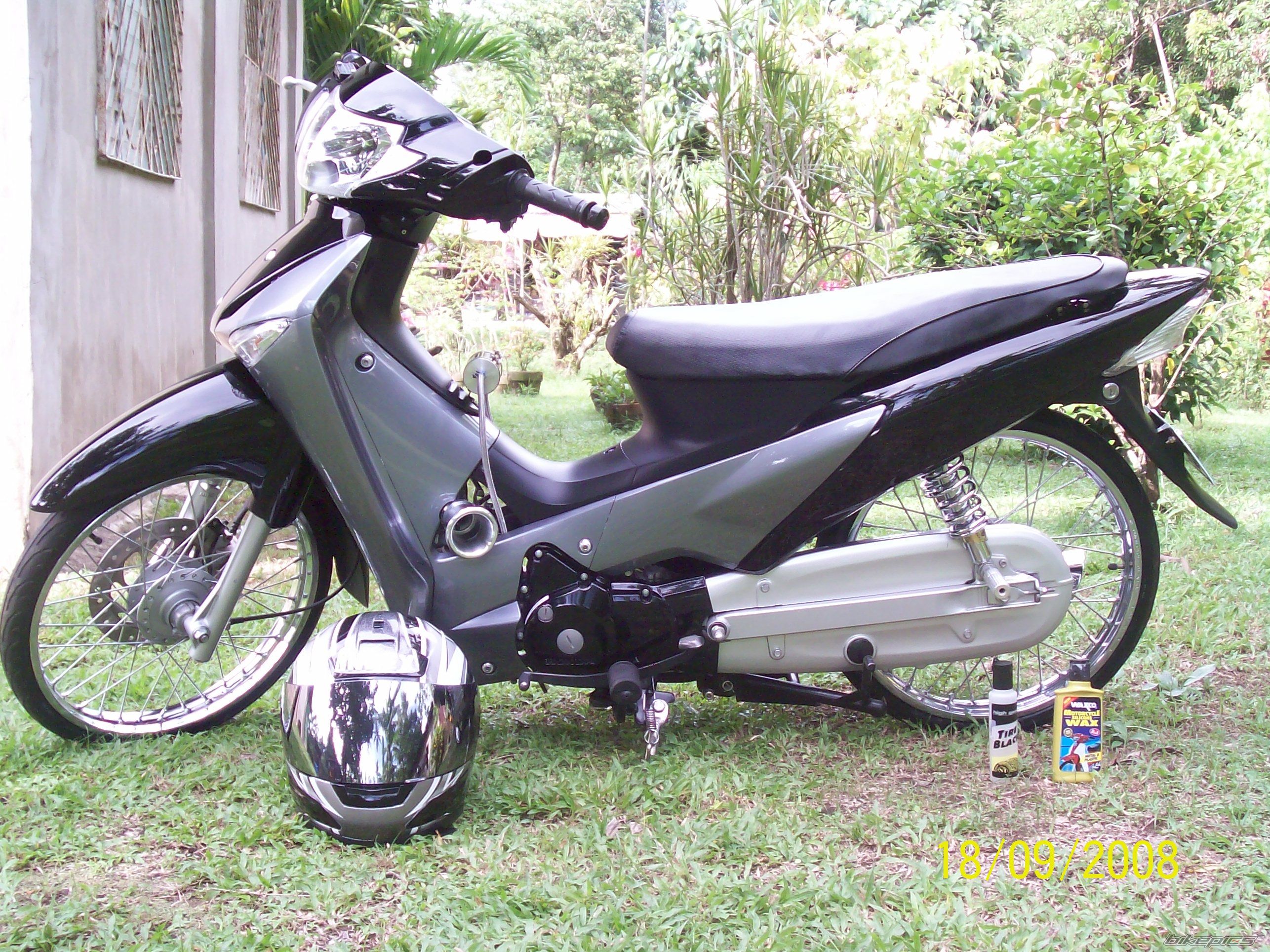 Photo 1436689
