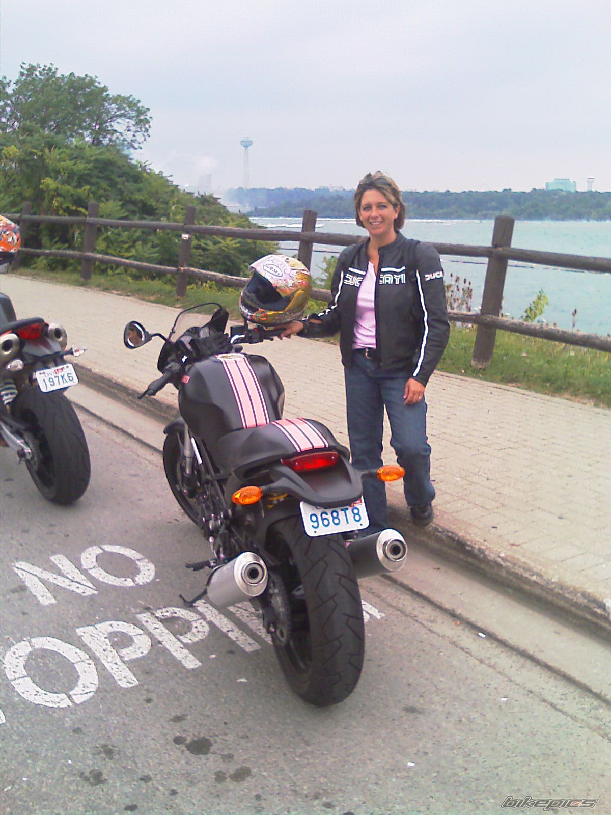 Photo 1437122
