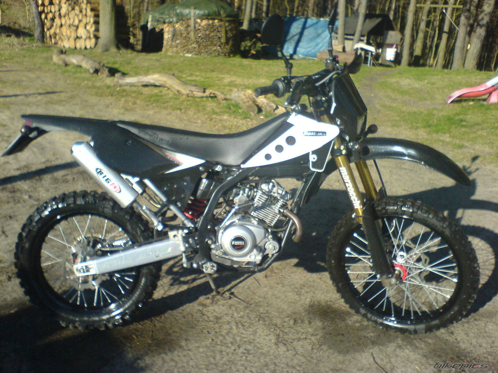 Photo 1437261