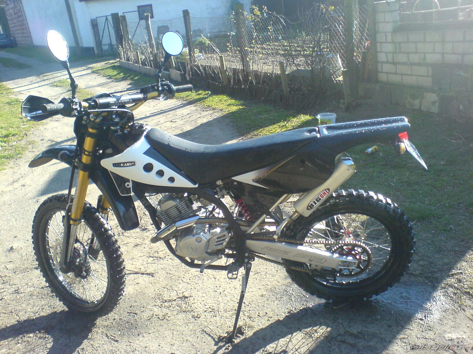 Photo 1437262