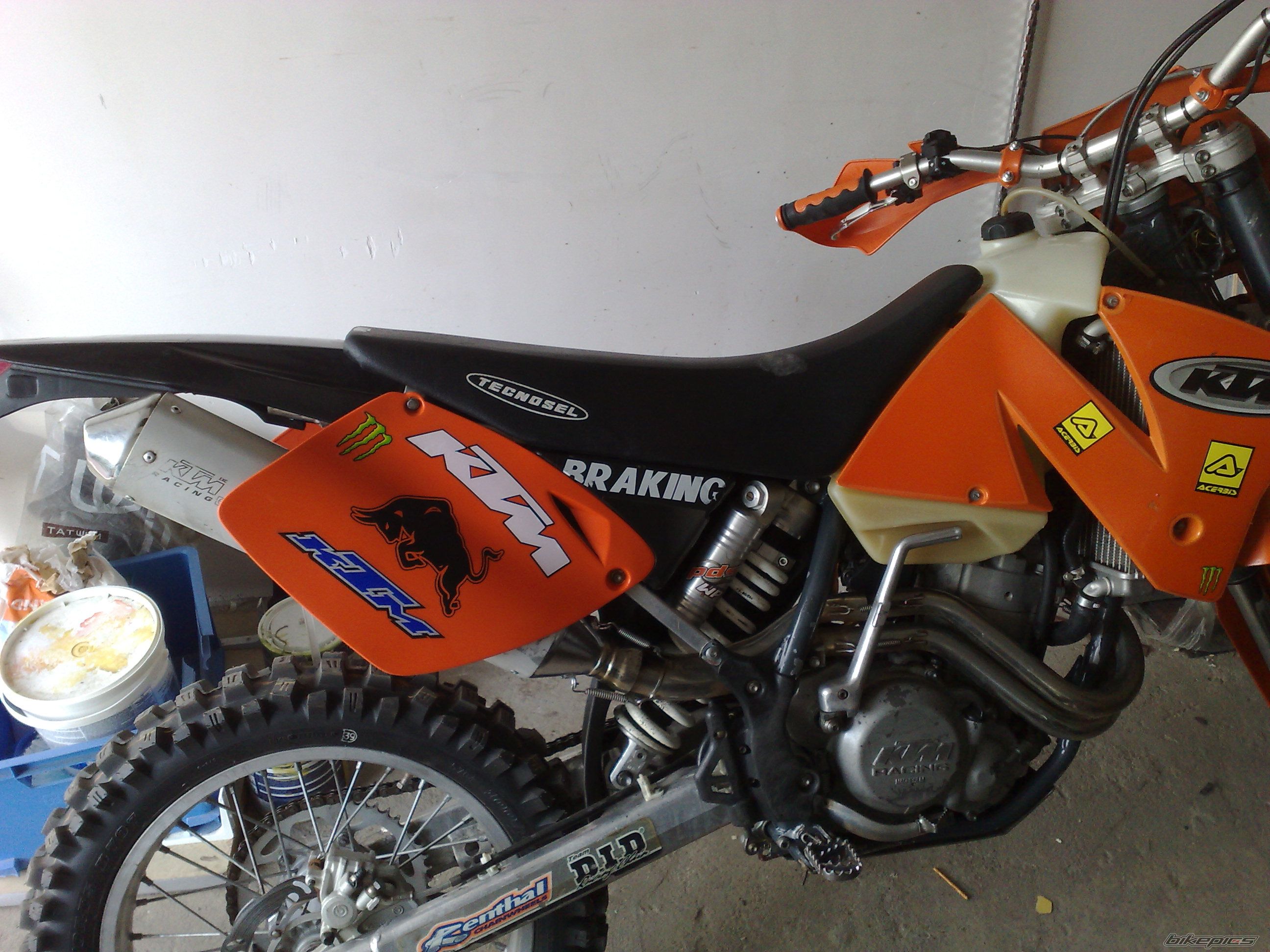 Photo 1437682