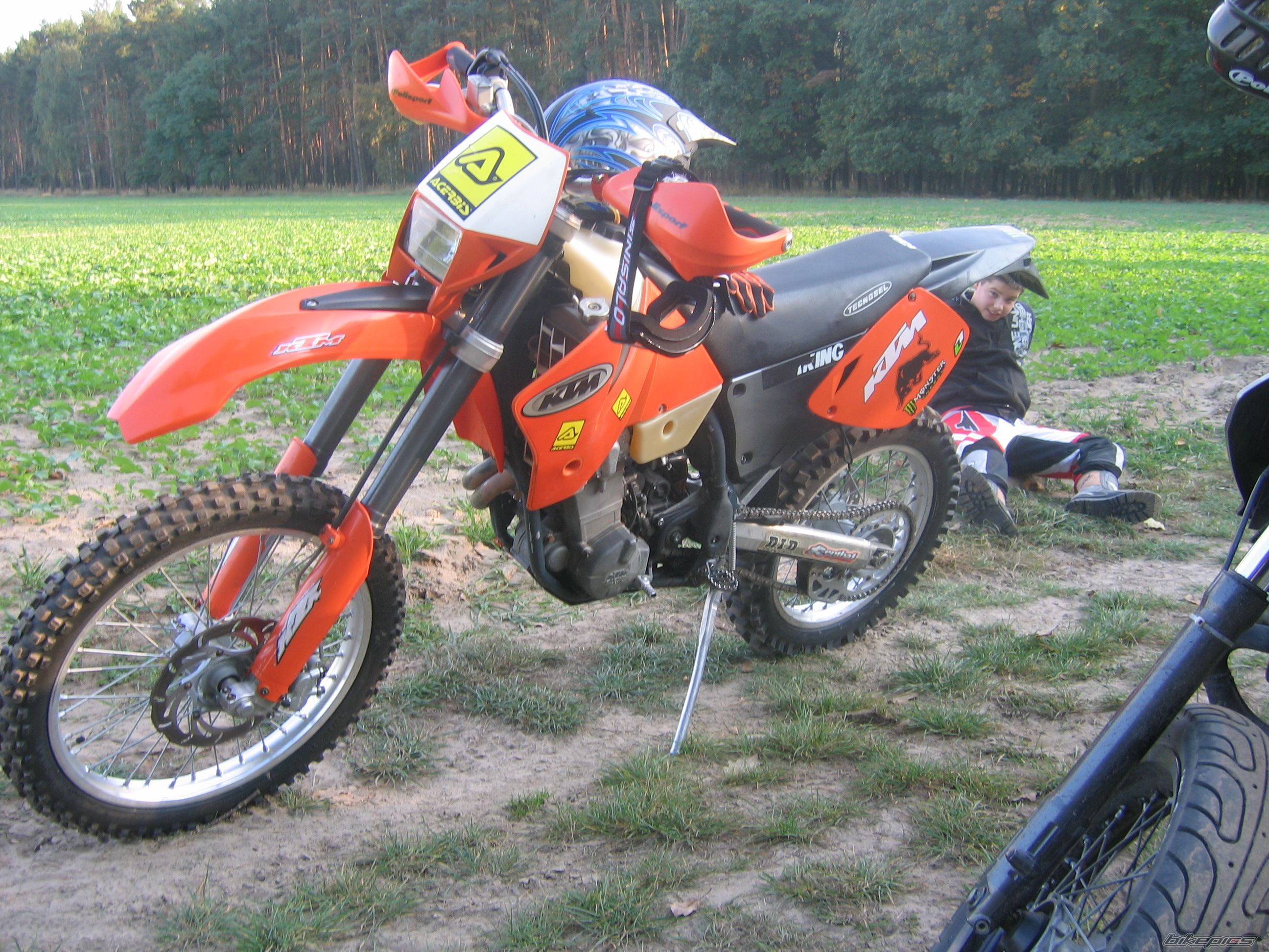 Photo 1437691