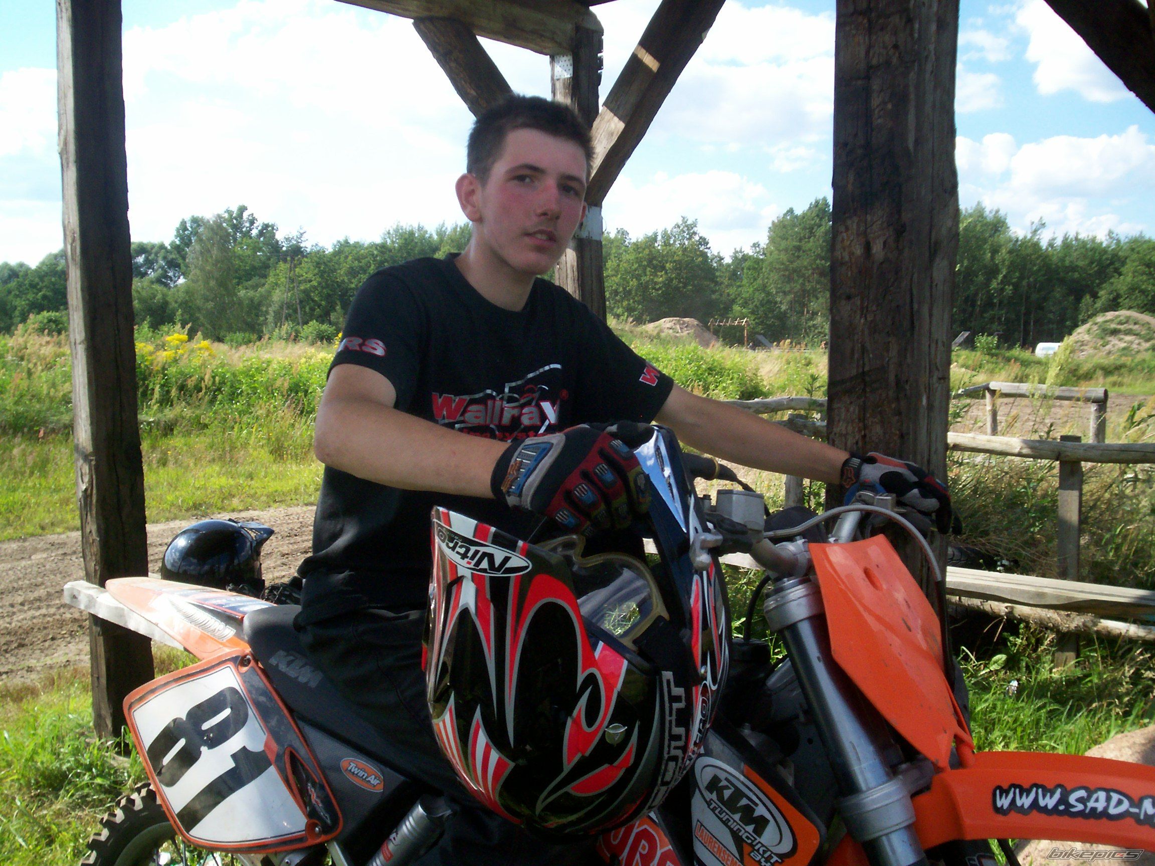 Photo 1437771