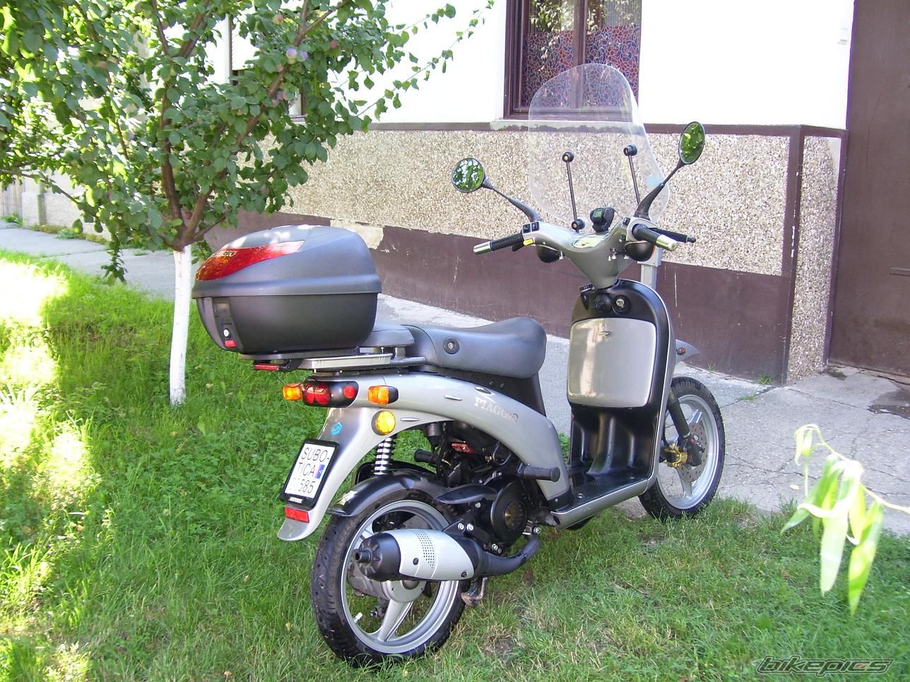 Photo 1437846